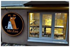 Лайтбокс Mr.Zoo, пленка на окне для торговой точки